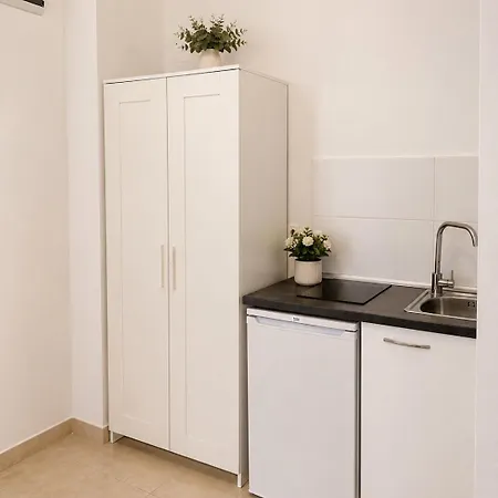 Гостьовий будинок Perello Old Town 3*