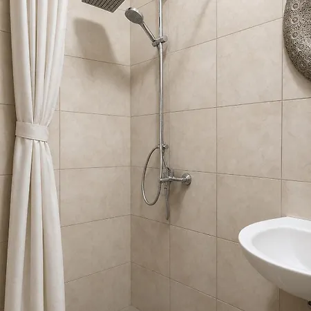 Perello Old Town Гостьовий будинок 3*