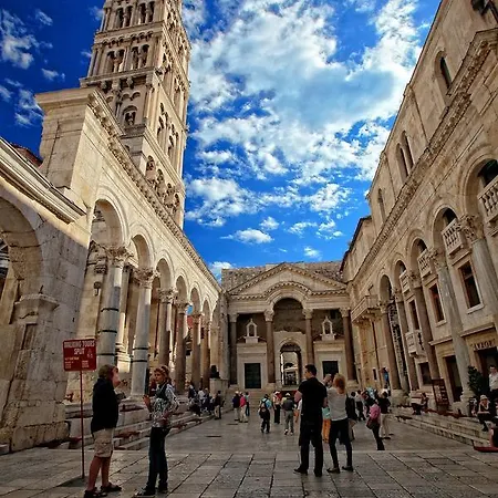 Гостевой дом Perello Old Town