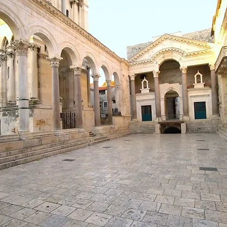 Perello Old Town